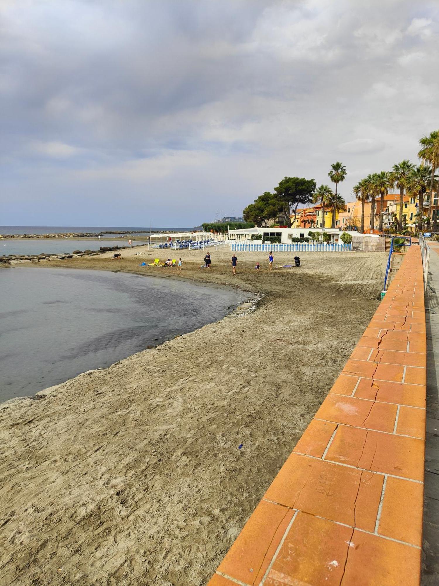Piano Terra Centrale Vicino Al Mare Riva Ligure Exterior photo